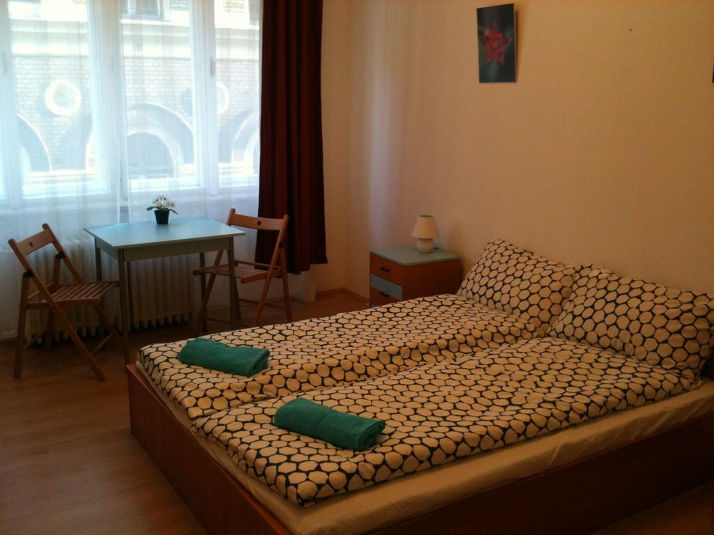 Caterina Private Rooms And Apartments Budapest Habitación foto