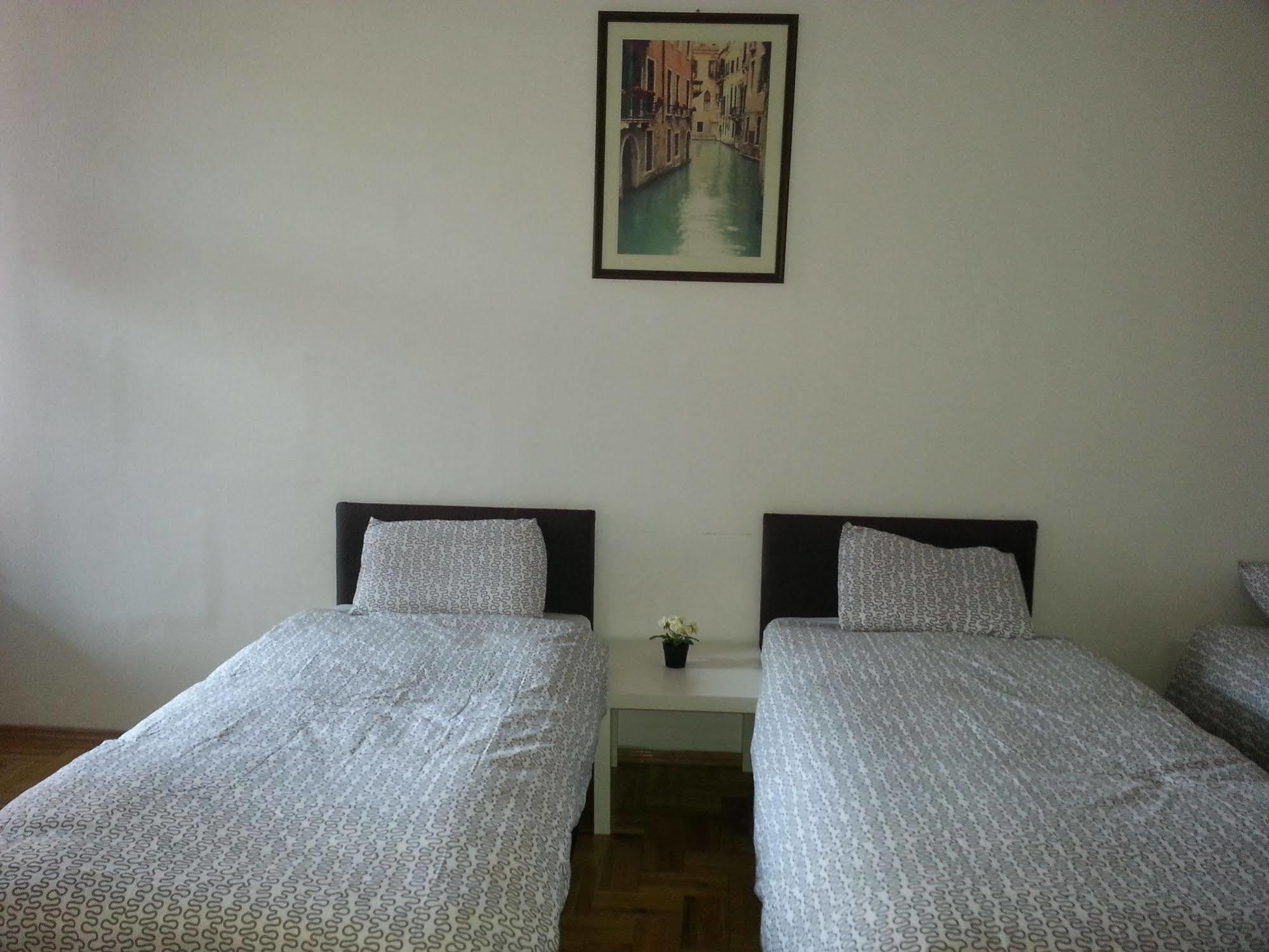 Caterina Private Rooms And Apartments Budapest Exterior foto