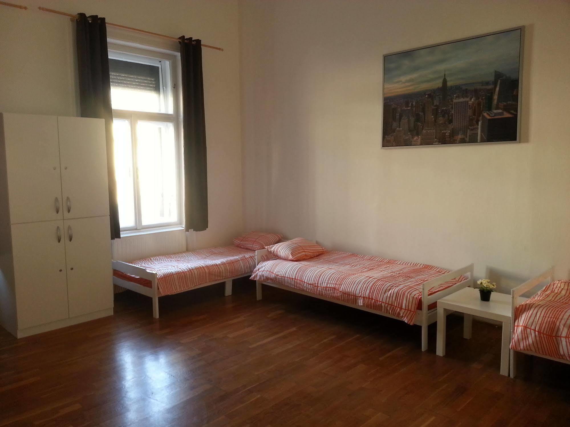 Caterina Private Rooms And Apartments Budapest Exterior foto